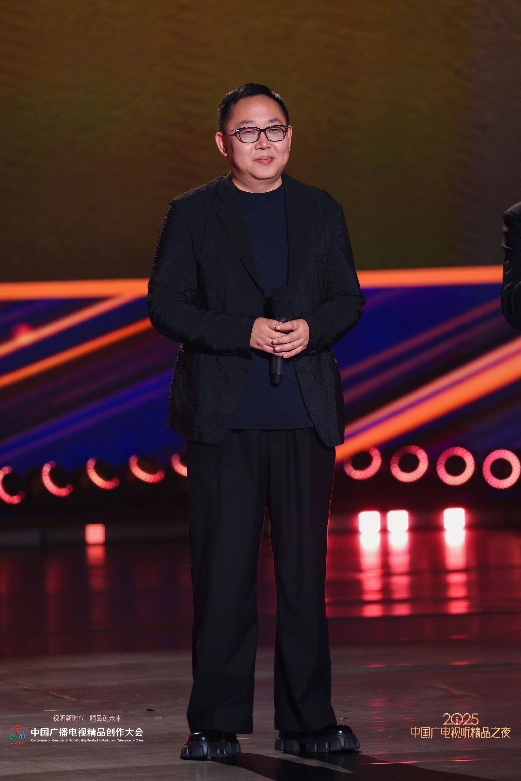 《主角》主创携茅奖改编作亮相广电精品之夜