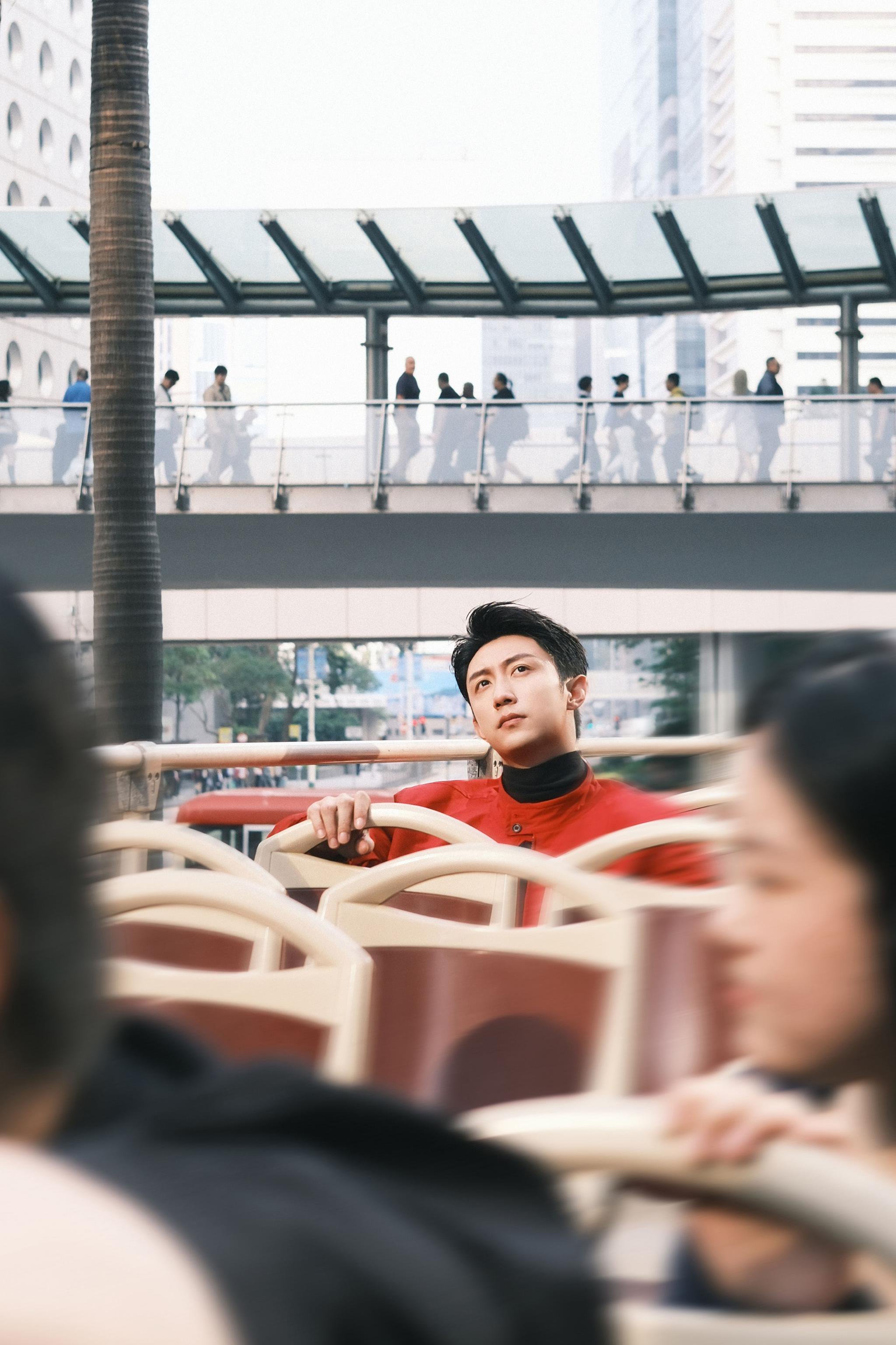 黄景瑜PORT香港封面花絮曝光，与粉丝共度冬日时光