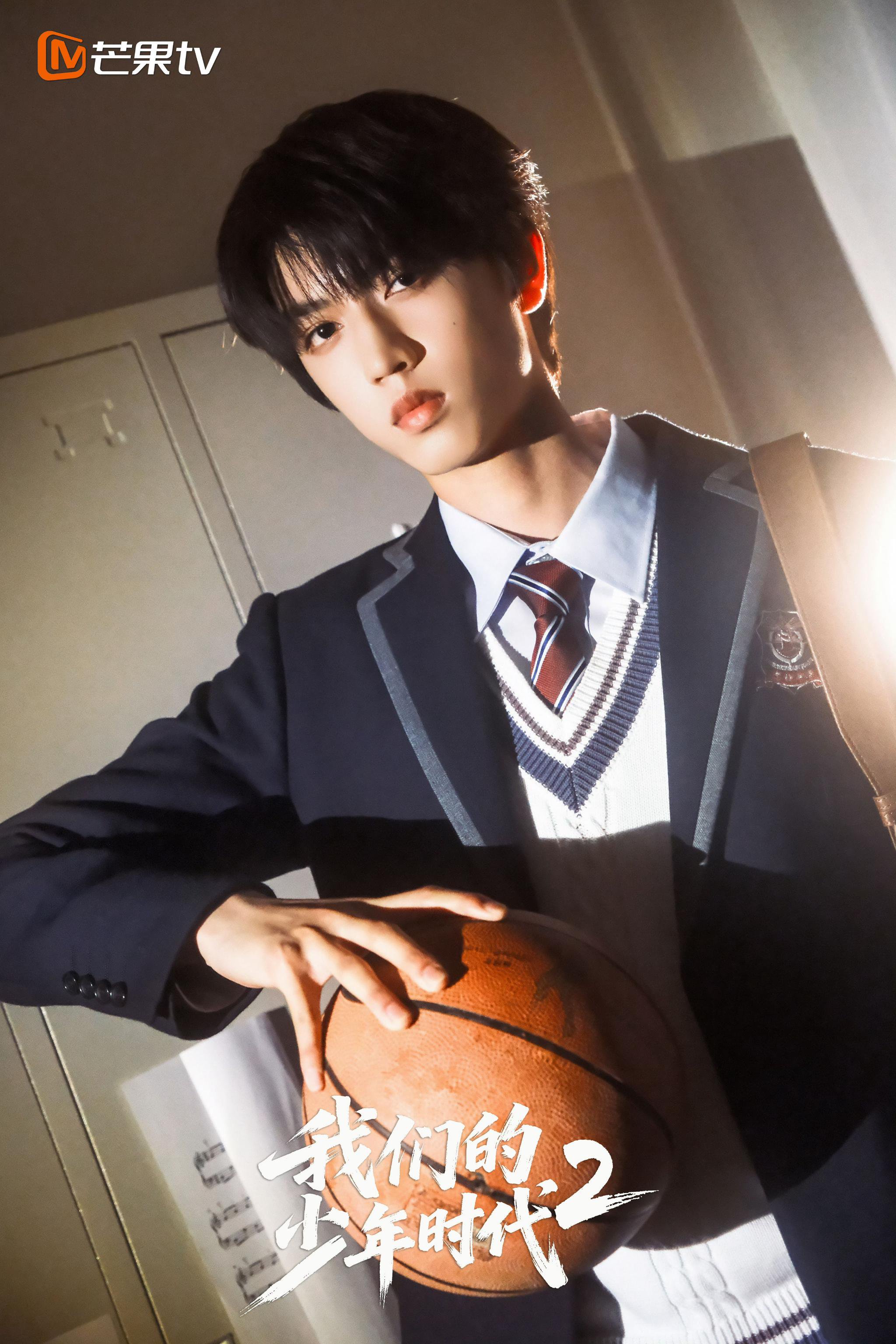 《我们的少年时代2》发布个人海报，张桂源等八位主演亮相