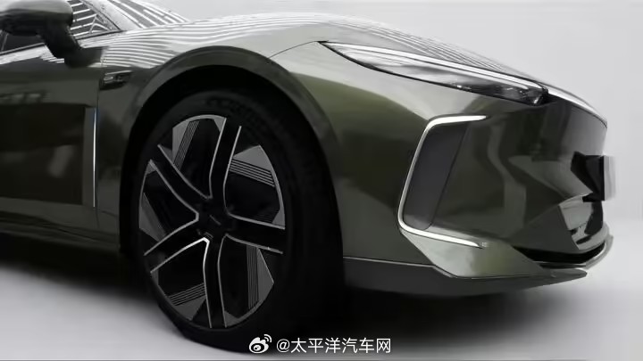 星纪元ES GT旅行车2025年亮相，续航710km、油耗4.9L