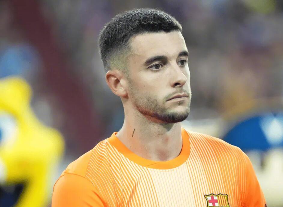 马竞4比0巴萨,加扎尼加6次失误丢球居首