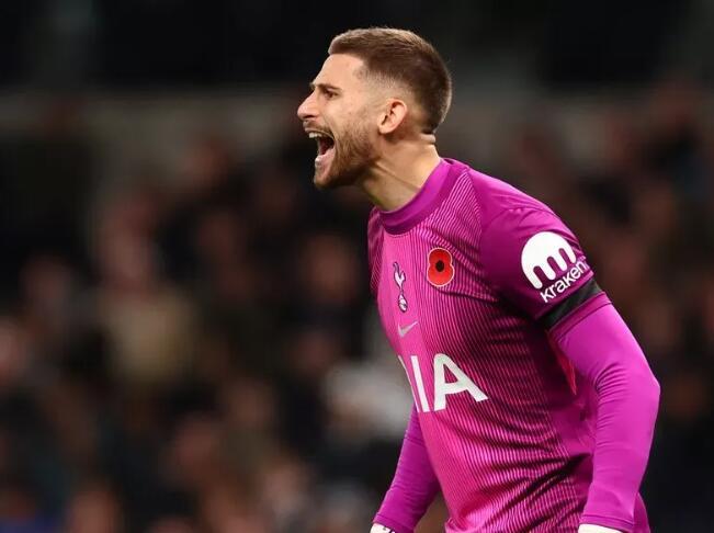 罗马诺：国米仍有意热刺门将维卡里奥，2026年或再追