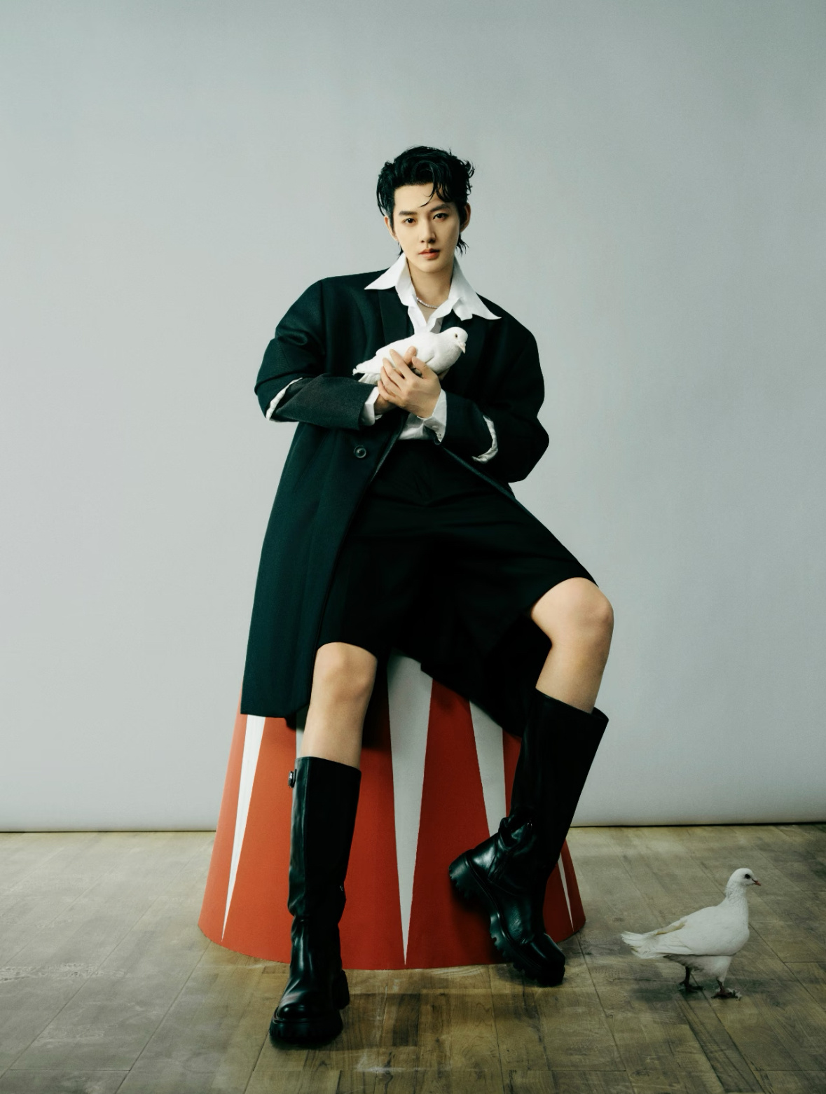 邓为关晓彤肖战等明星靴子造型合集