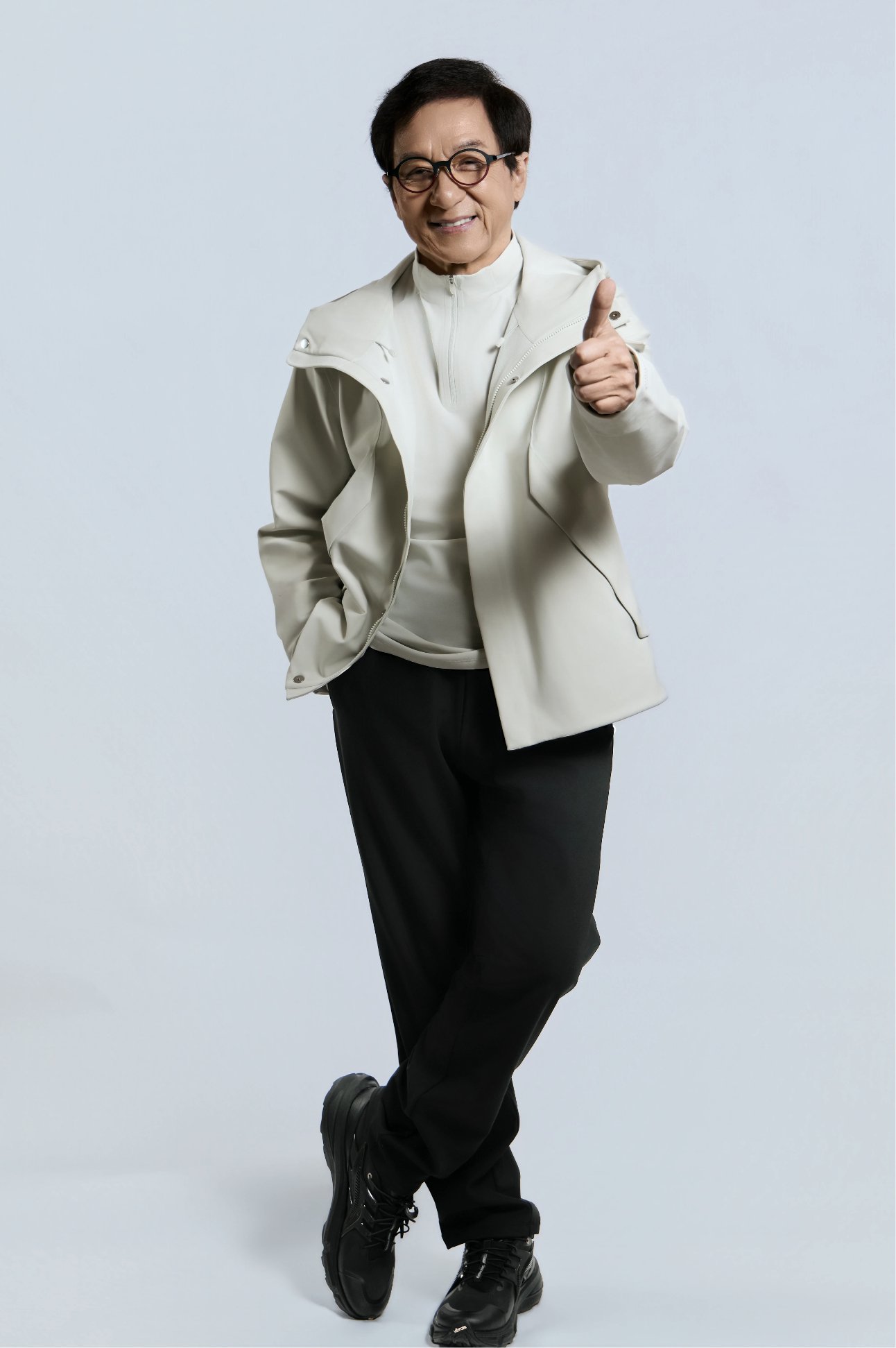 成龙亲笔回信十年剧粉引热议