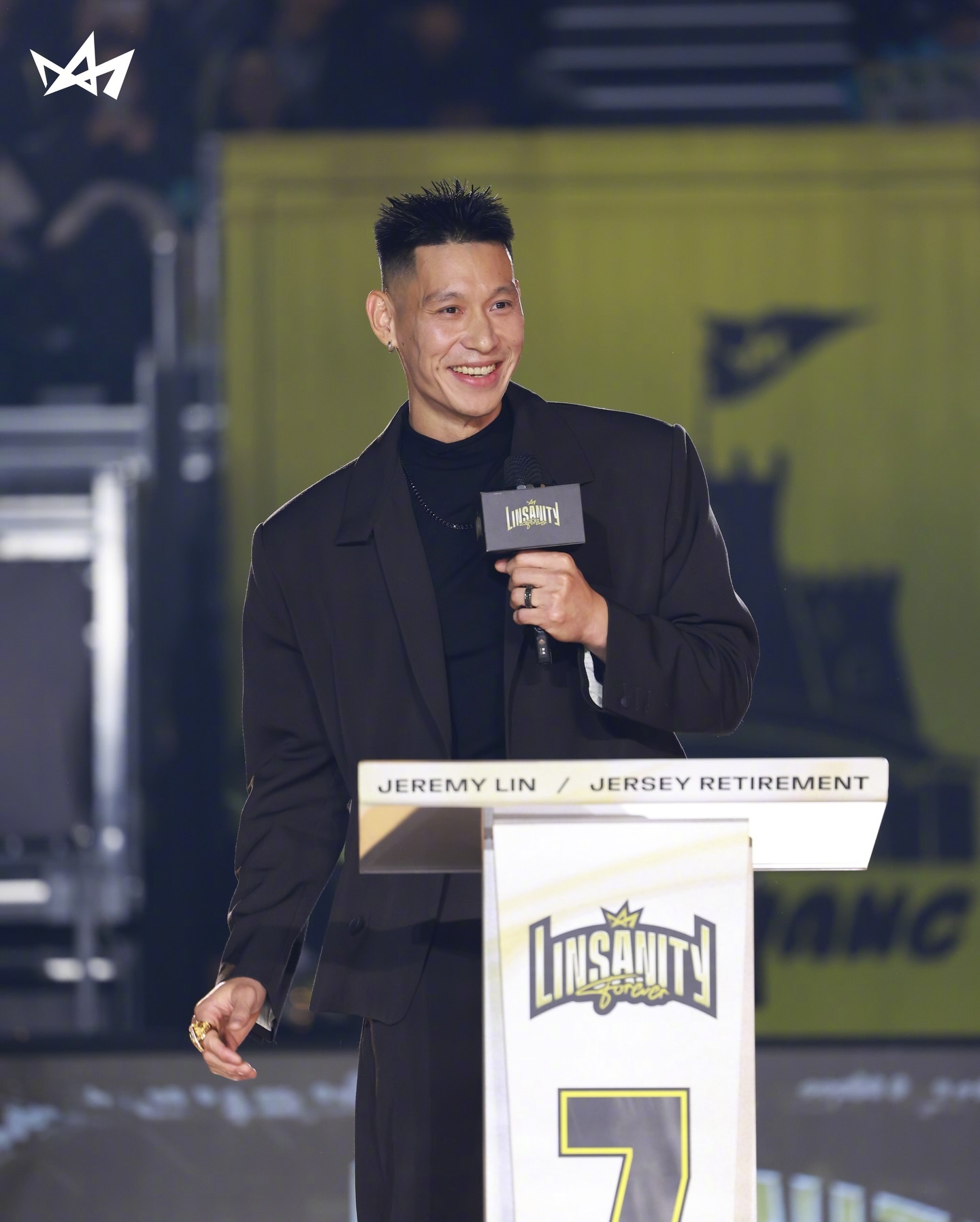 新北国王退役林书豪7号球衣，周杰伦惊喜现身