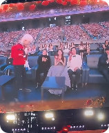 林俊杰朴宝剑IU同框，颜值实力双高