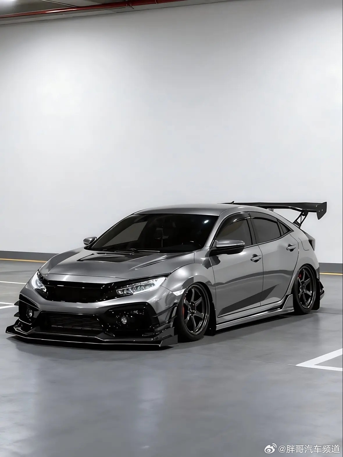 本田思域改装车银色外观吸睛