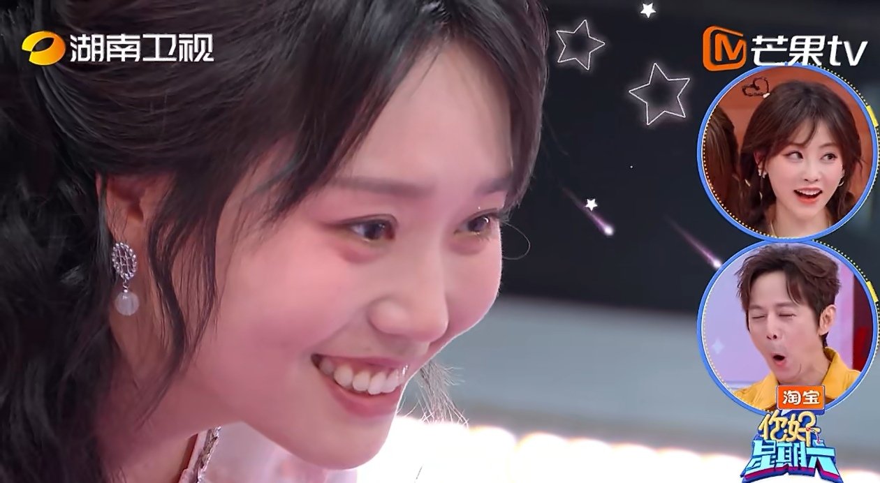 祝绪丹好奇凑近显萌态，赖伟明酷言李雪琴害羞