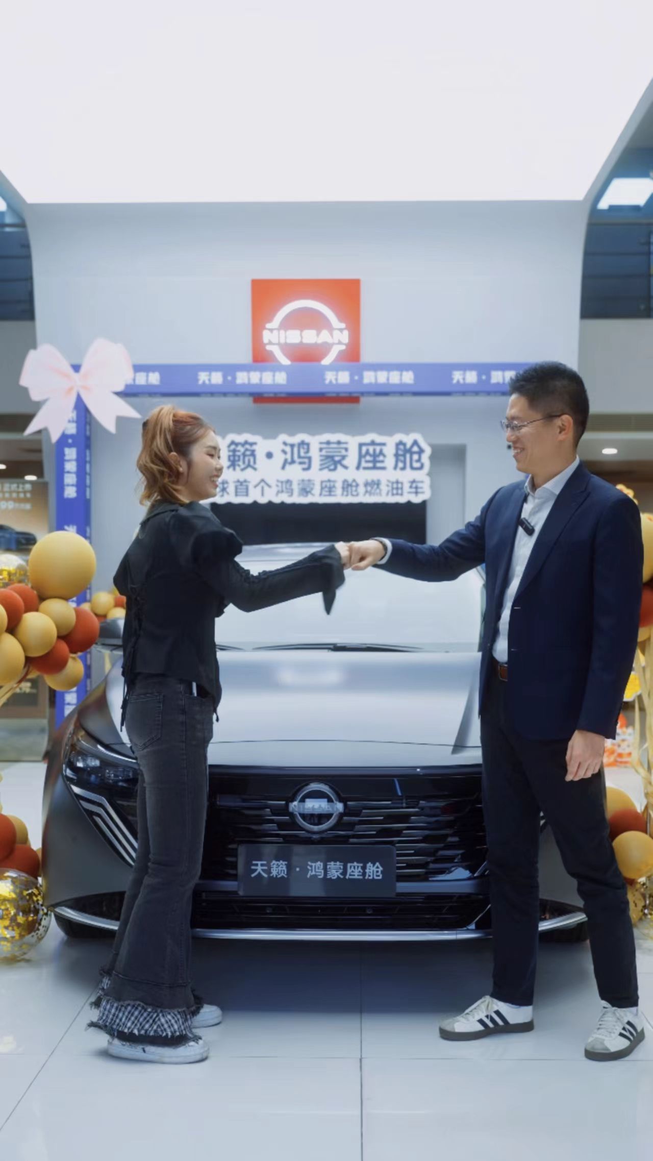 佛山00后厂二代带货天籁鸿蒙10台，首月订单破万