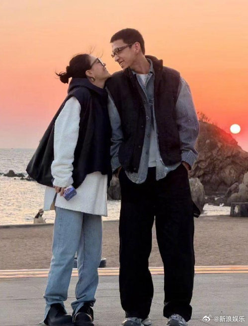 35岁李嘉格发文回应新恋情称新生活刚好合拍