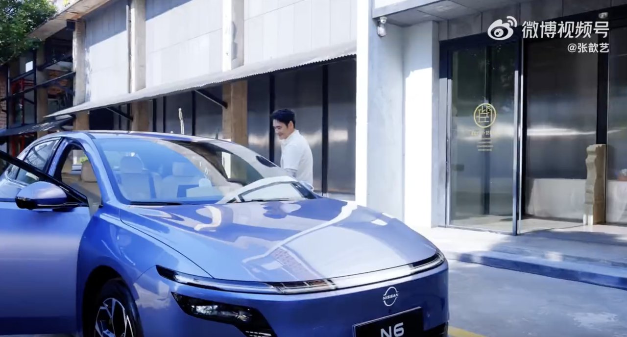 袁弘张歆艺体验东风日产N6插混轿车，180km纯电续航实现露营自由