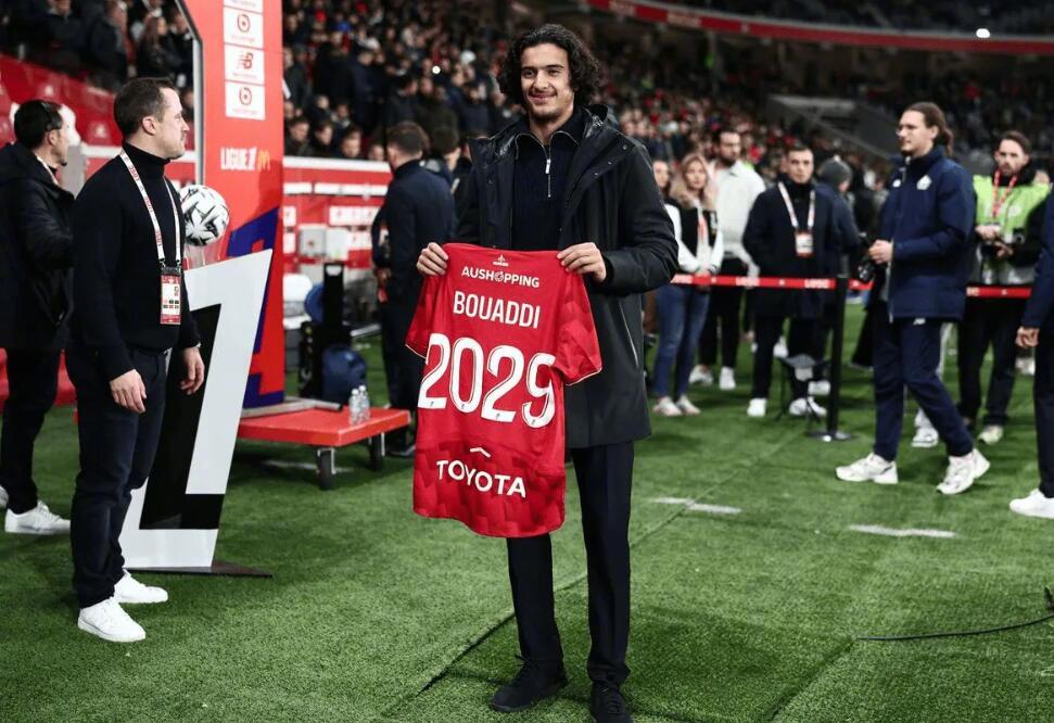 英超双雄争抢18岁法甲天才，阿森纳为何急于在冬窗启动价值4500万欧元的谈判？