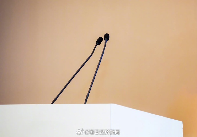 罗马上万人游行抗议生活成本上涨