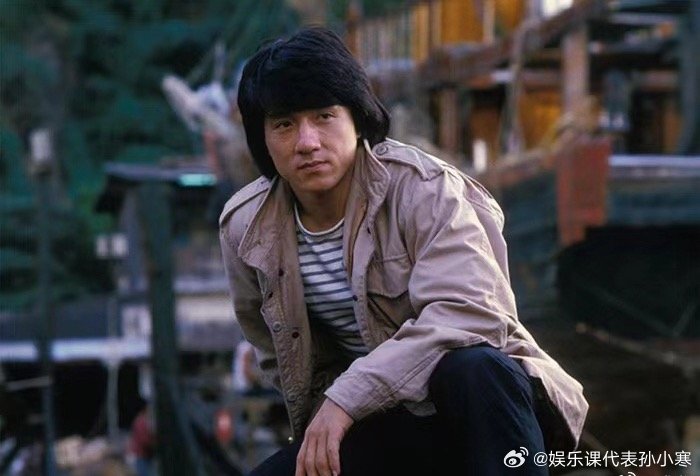 成龙亲笔回信剧粉，3月27日携新片主创空降峨眉山