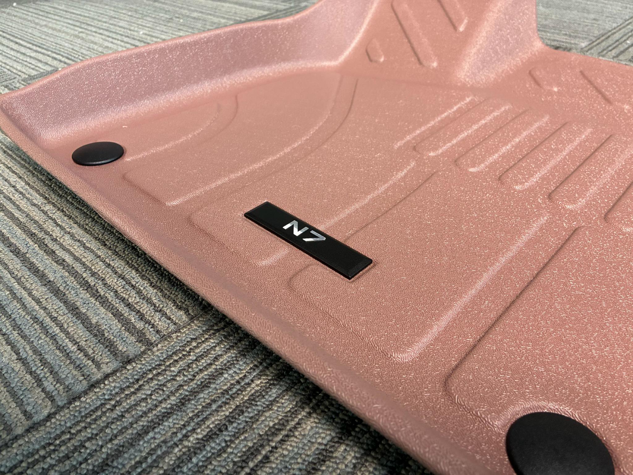 东风日产N7推出负氧离子地毯祛异味