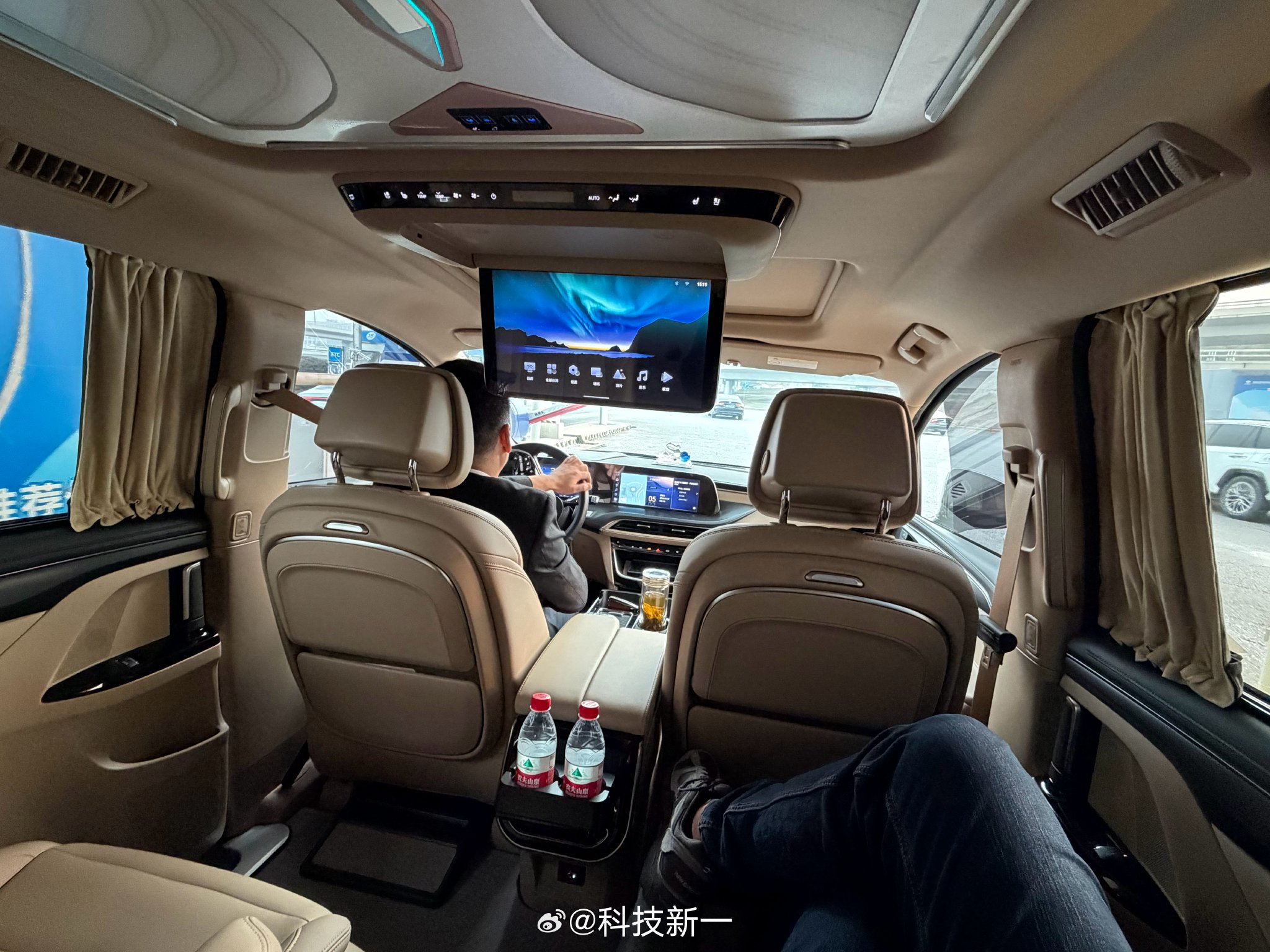 别克GL8插混版28万购入专用于接待，司机称客户只认奔驰V和GL8