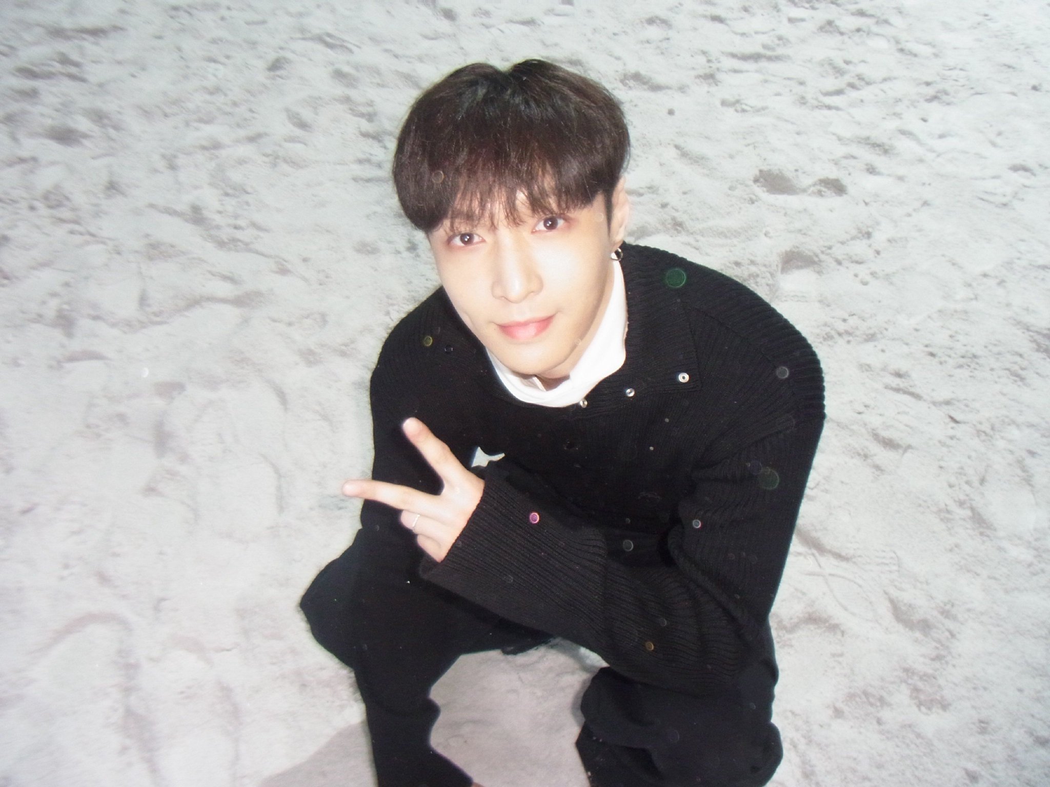 张艺兴2025闹天宫巡演启动，官宣润百颜全球代言