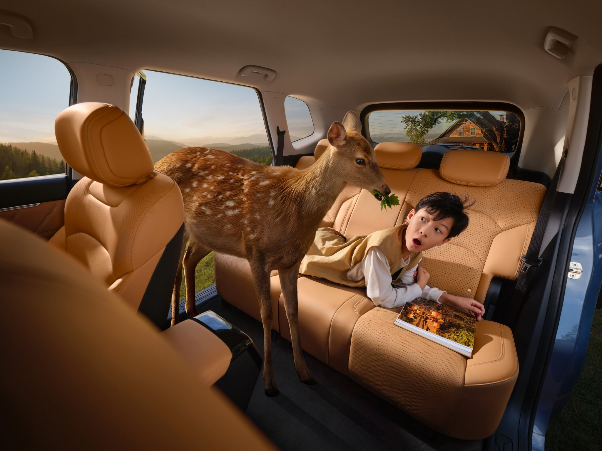 星光560上市5.98万起，插混续航1100公里、空间1945L