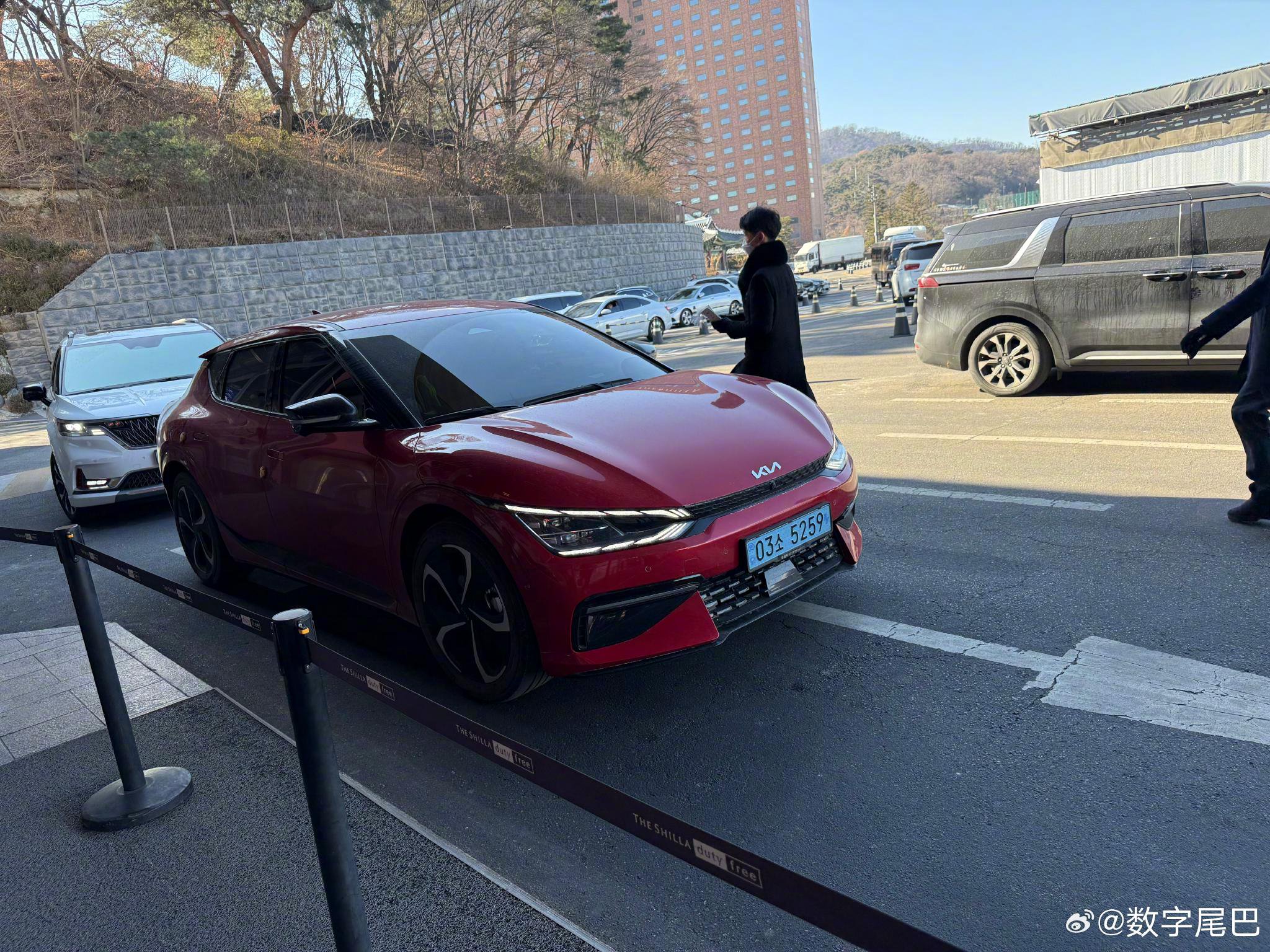 韩国推出浅蓝色新能源车牌，设计引关注