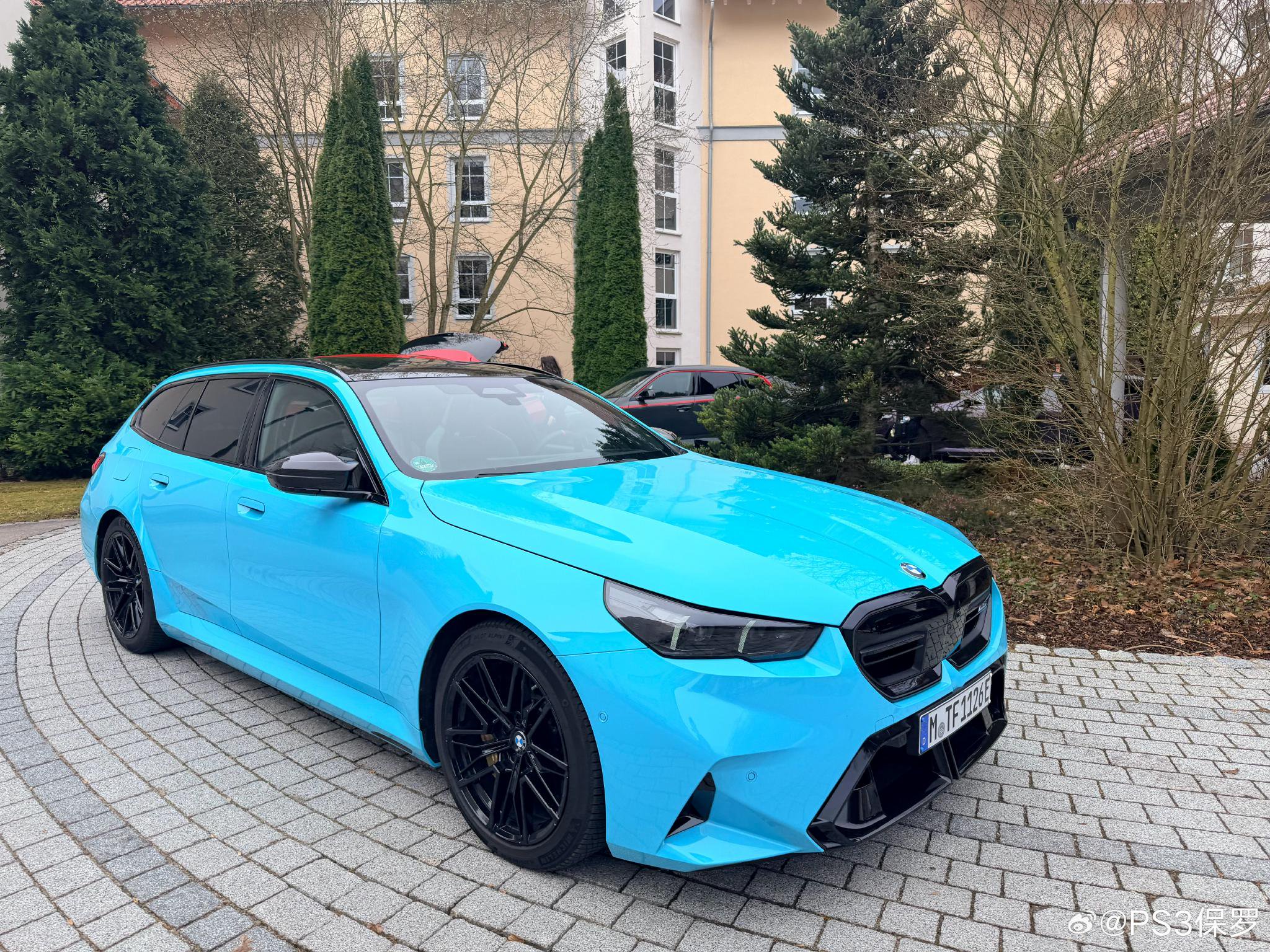 宝马V8大旅行车型引发关注