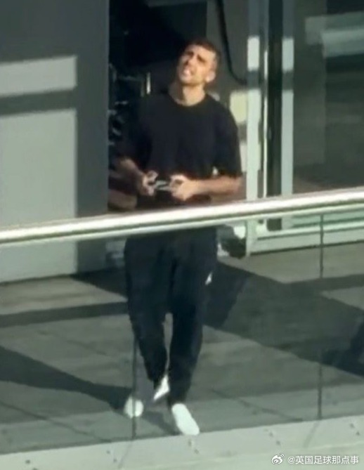 曼城球星罗德里被邻居指控飞无人机侵犯隐私