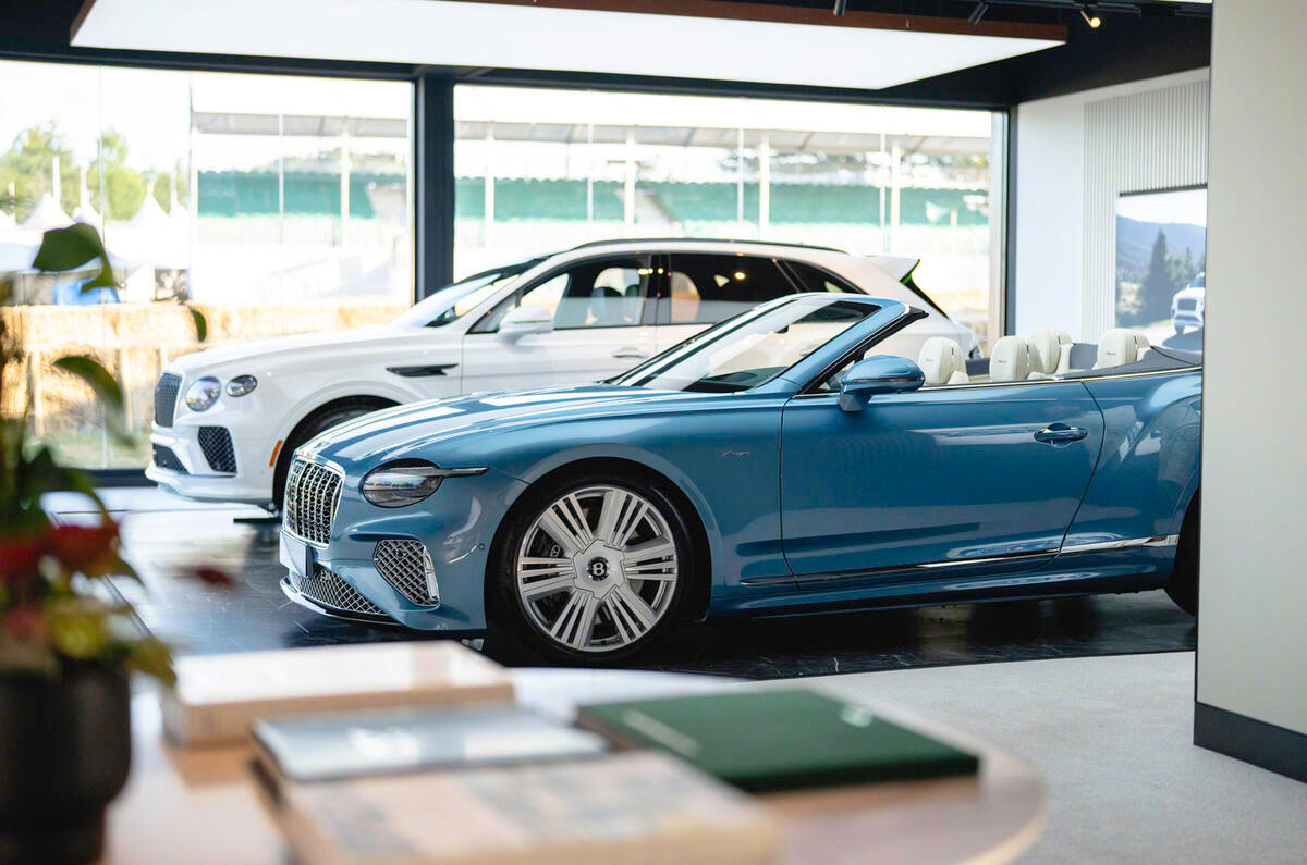 宾利调整电动化战略，2035年后仍推燃油新车