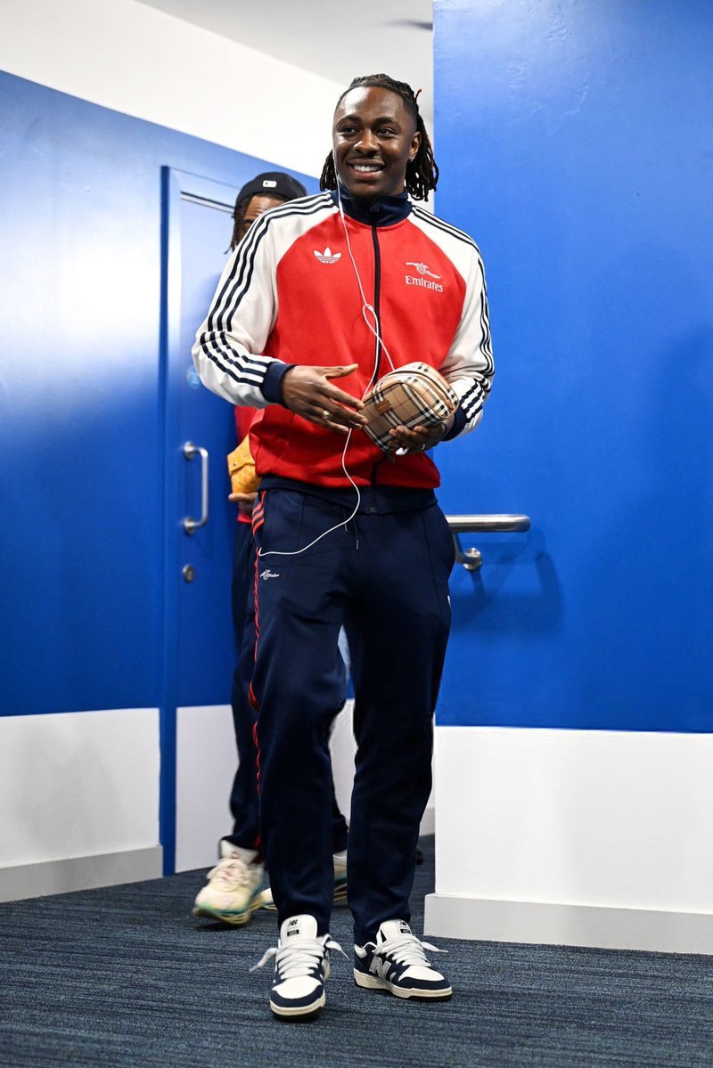 布莱顿对阵阿森纳，埃泽出战