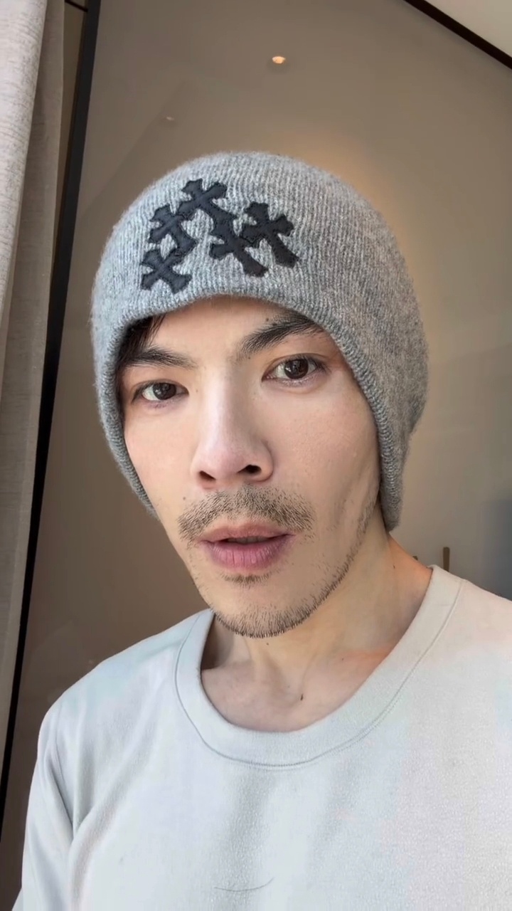 向佐探班郭碧婷晒二人世界视频