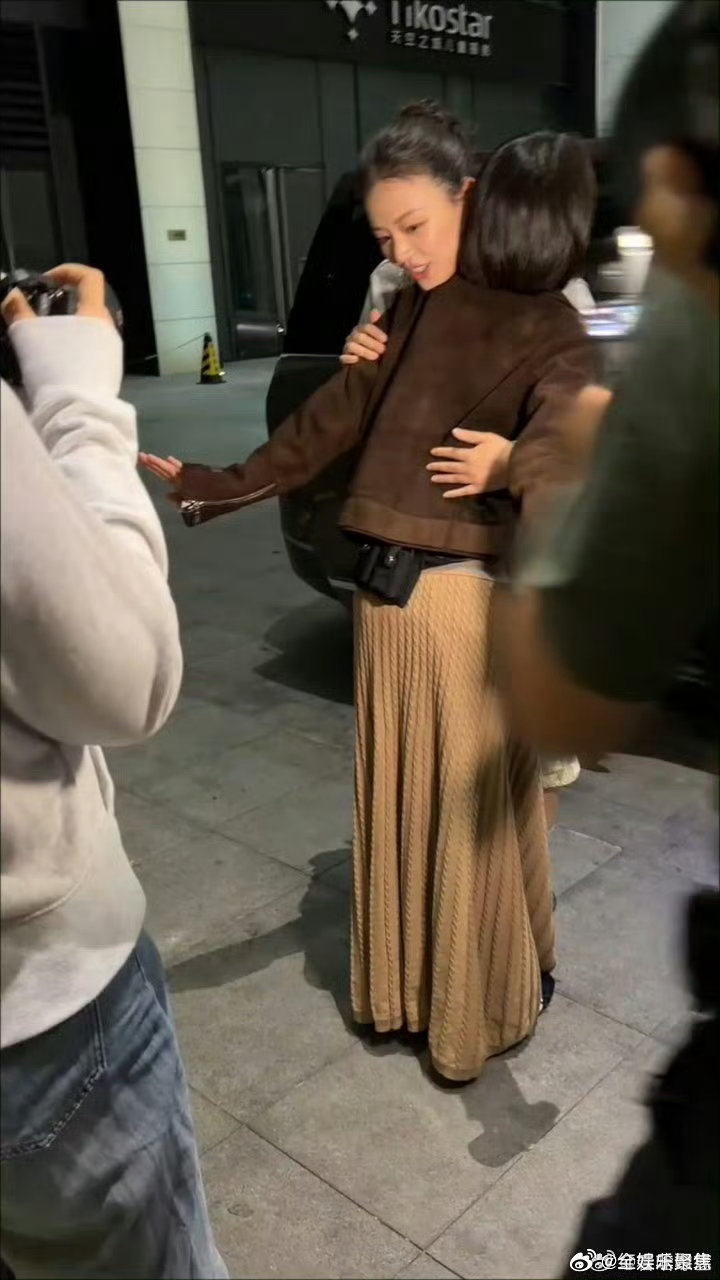 双影后同框送考姐弟情深,花少8回归治愈风