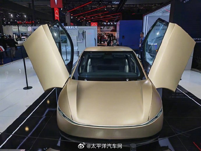 特斯拉Cybercab无人驾驶出租车亚太首发，2026年量产