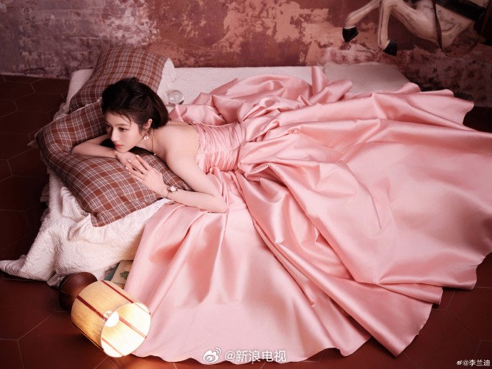 李兰迪张予曦祝绪丹微博之夜出发图曝光