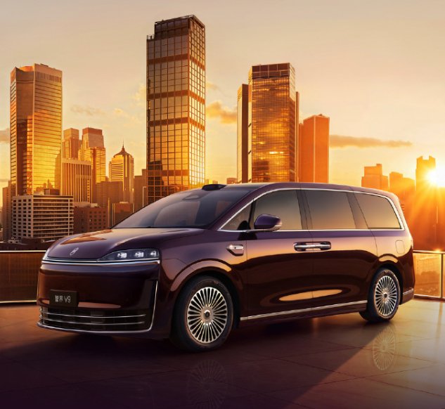 赵长江称智界2030年目标百万销量，今年将推旗舰MPV及大型SUV