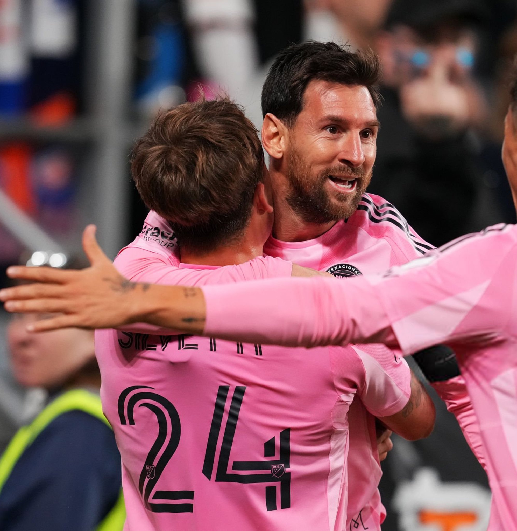 梅西季后赛4场5球6助，迈阿密国际4比0胜辛辛那提