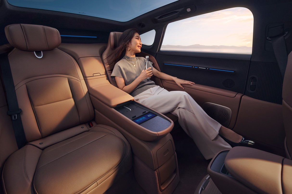 阿维塔12四激光版预售，标配华为四激光雷达及52度大电池