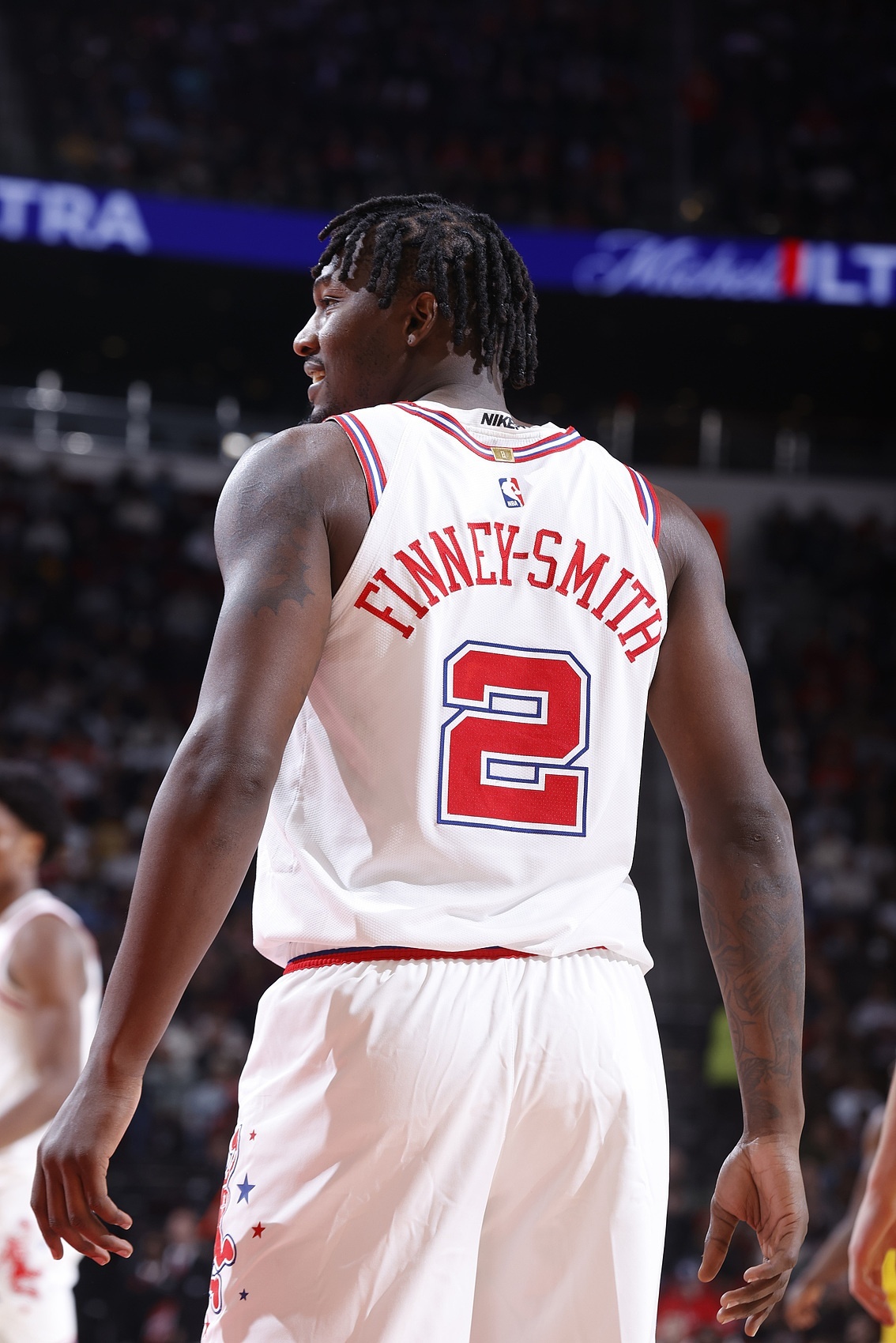 乌度卡称赞芬尼史密斯防守伦纳德表现亮眼