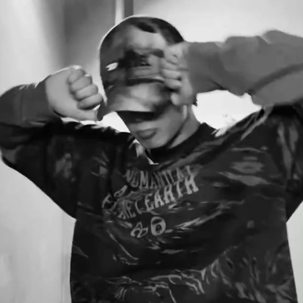 刘耀文连续24天更新动态