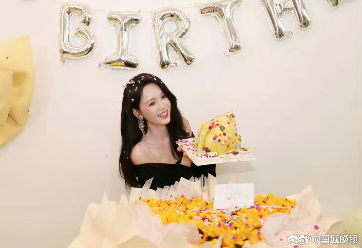 陈乔恩47岁生日晒照，阮经天评论引梦回《命中注定我爱你》