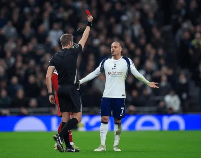 热刺后防遭遇停赛危机：罗梅罗&西蒙斯缺席客战水晶宫，防线真空期将如何影响争四格局？