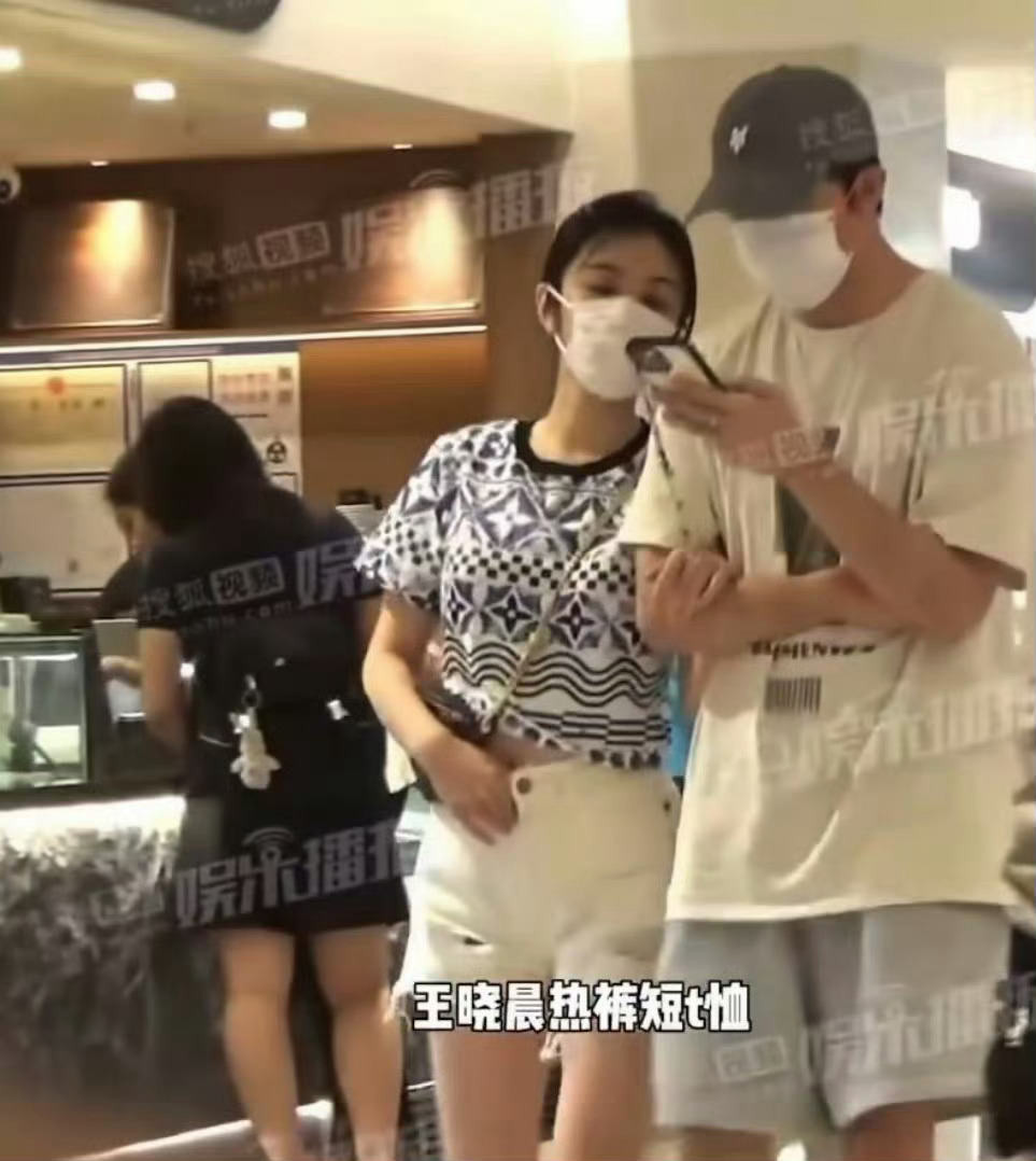 网传腾讯综艺请原地结婚阵容曝光，俞灏明等五对明星加盟
