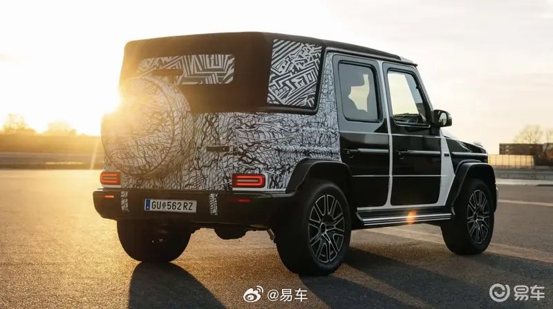 奔驰G63敞篷版2028年上市，搭载4.0T V8发动机