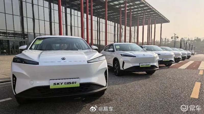 东风风神SKY EV01交付500台，全球首款独立北斗量产车落地