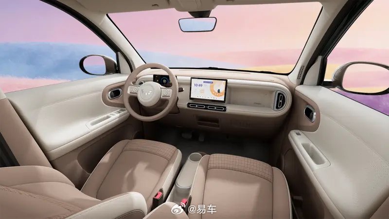 第五代宏光MINIEV内饰曝光，升级怀挡设计配10.1英寸屏