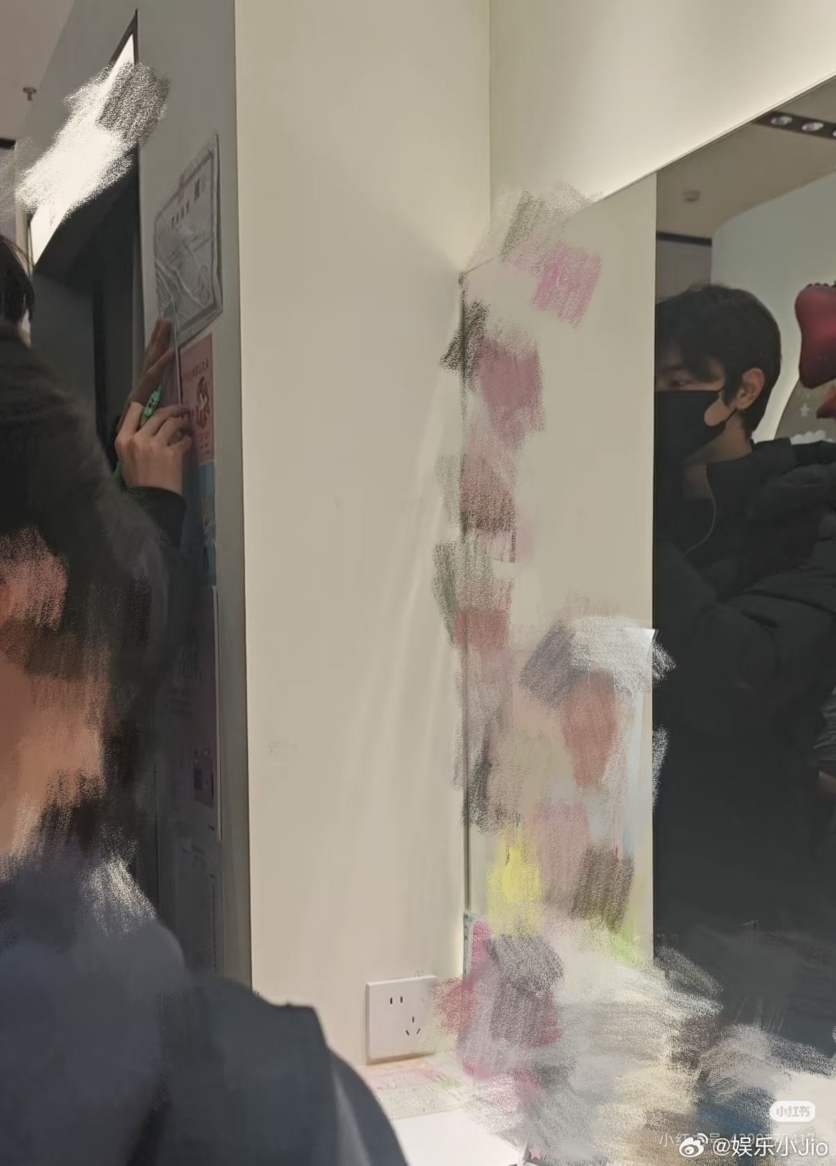 网友拍人生四格偶遇林一获签名