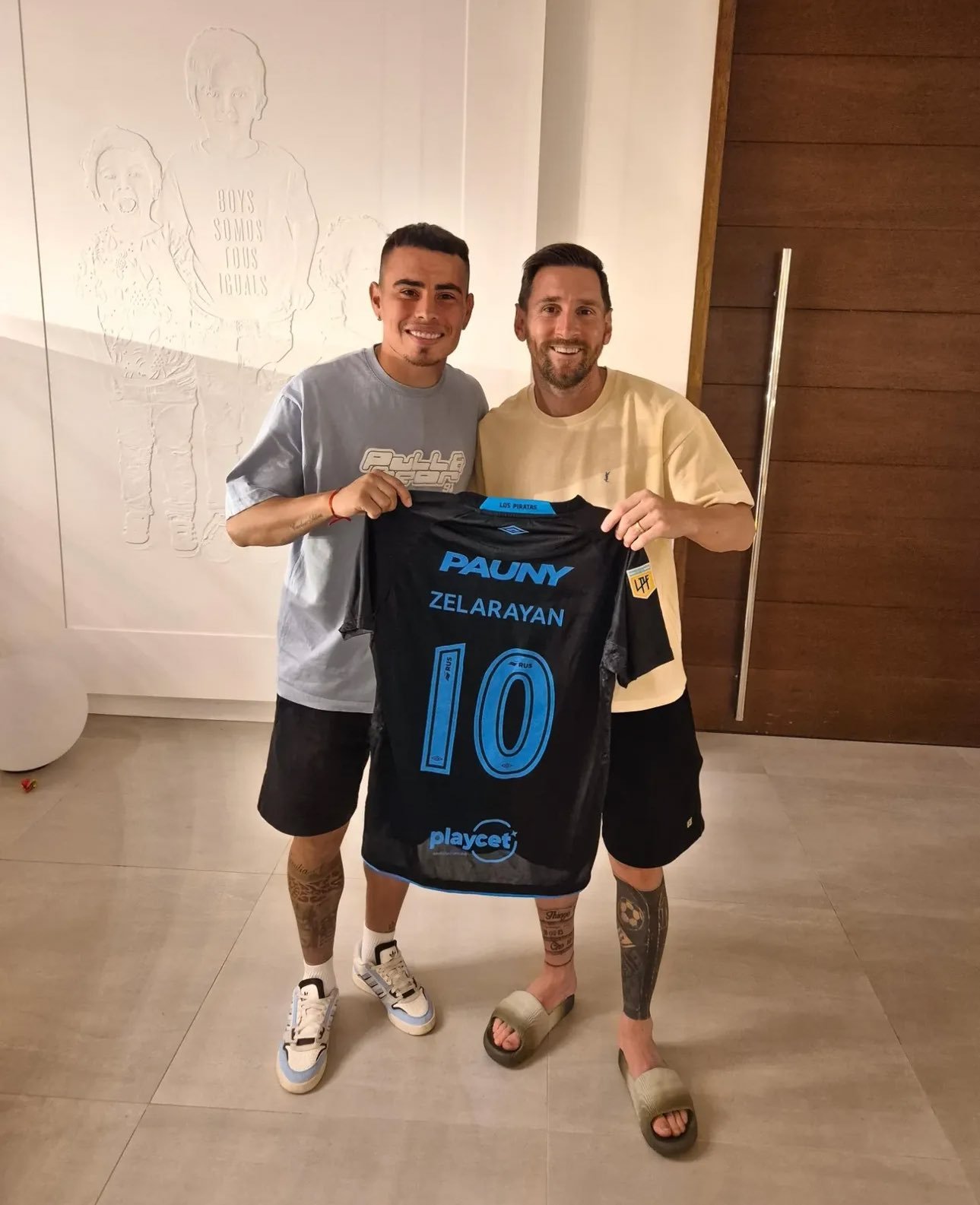 梅西亮相引发全球关注|莱昂内尔·梅西_新浪新闻