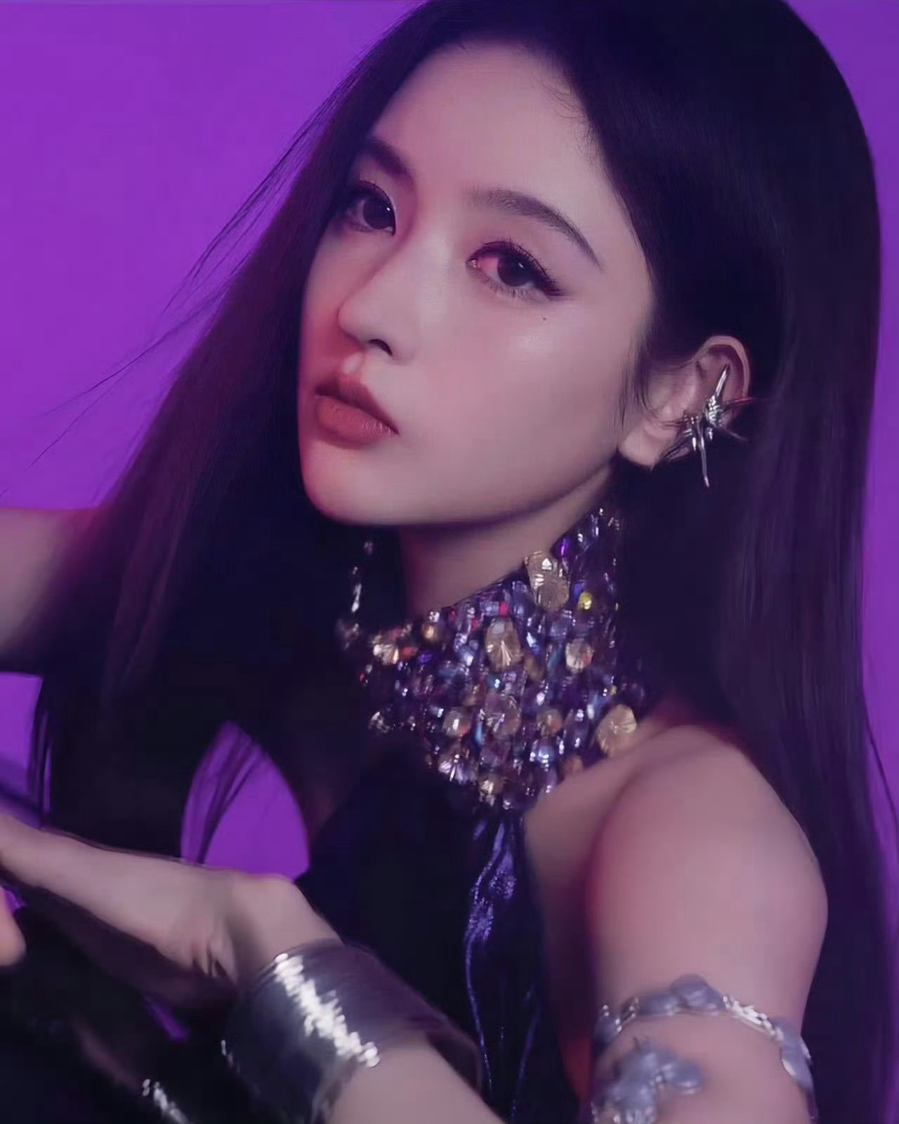 王玉雯四天四套造型风格百变