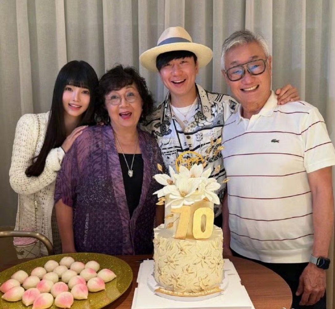 林俊杰官宣与21岁女友七七恋情