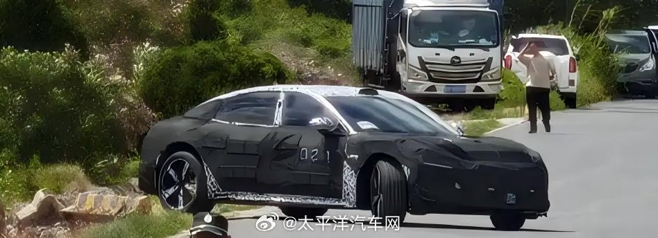 小米汽车2026年推4款新车，含SU7升级版及增程SUV