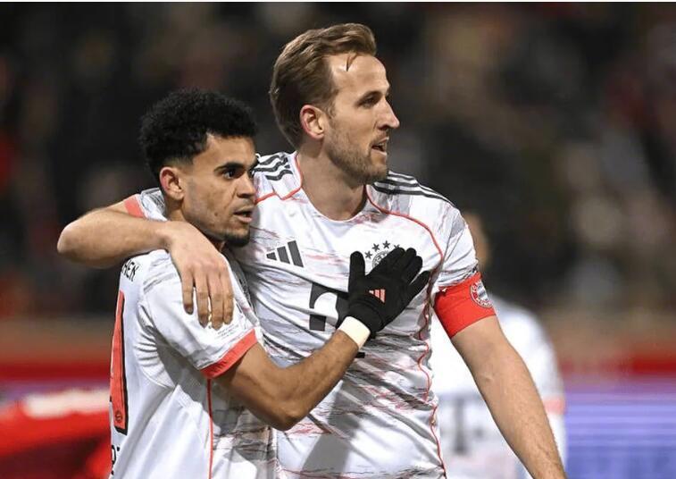 从射手到领袖：首次戴上袖标的凯恩，如何用百球里程碑定义拜仁新队长角色？