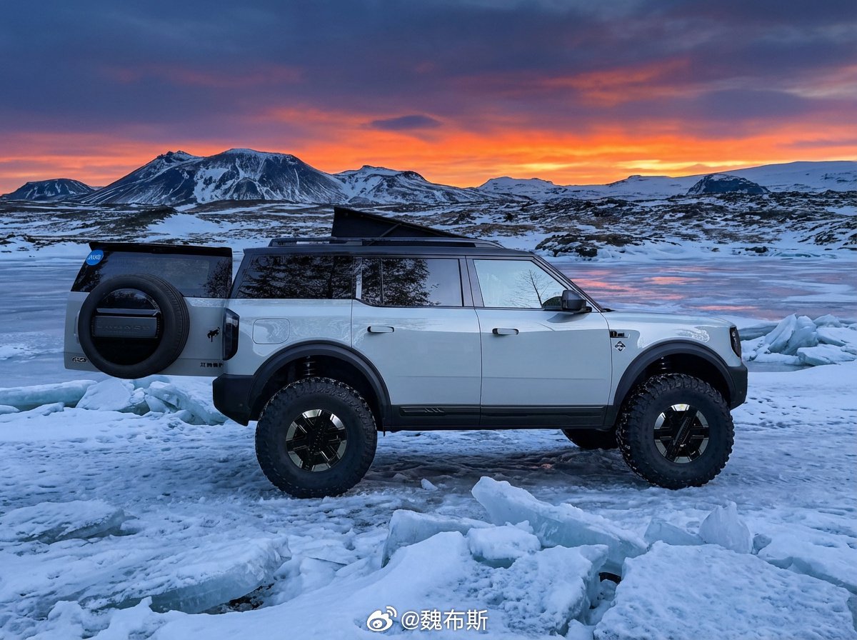 福特智趣烈马试驾体验，一键升顶空间宽敞