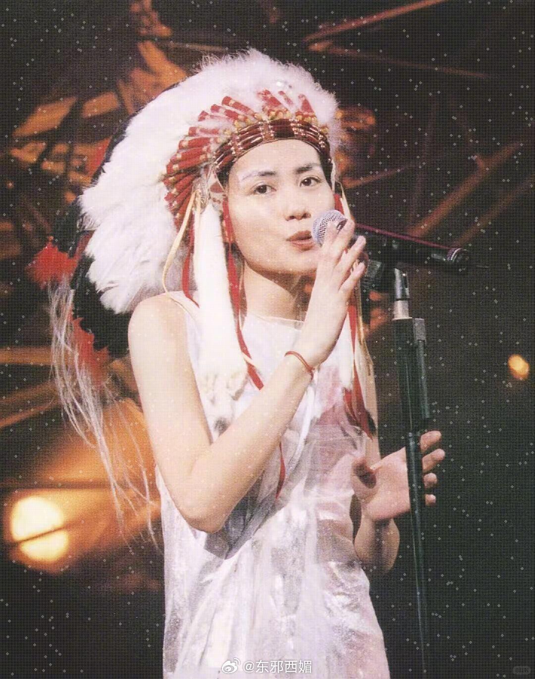 王菲审美风格超前引关注